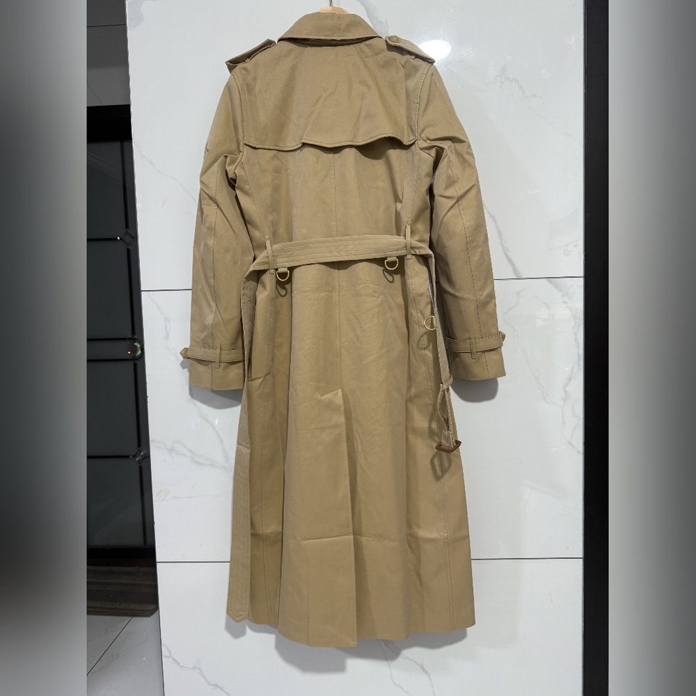 Burberry Tan Trench Coat for Women - Picture 3 of 16